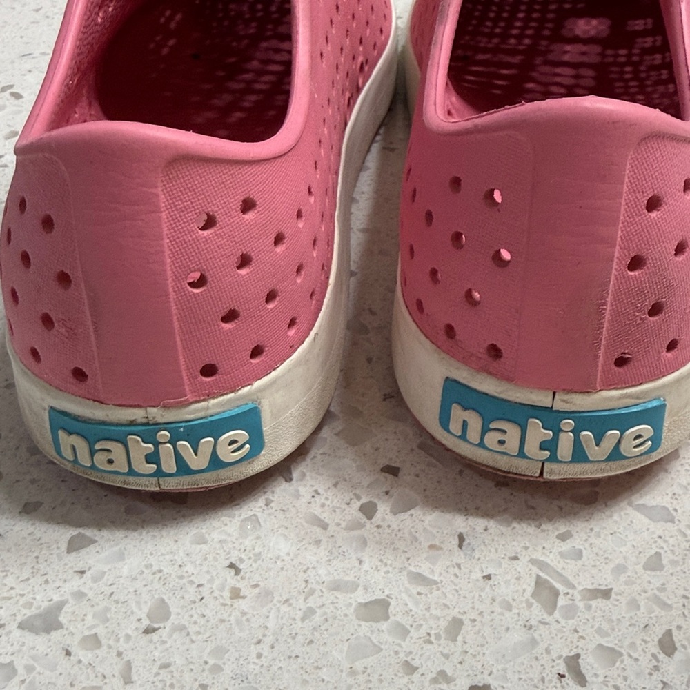 Native Jefferson’s Pink Perforated Slip-Ons GUC Women’s SZ 10 Men’s SZ 8 summer - Picture 3 of 6
